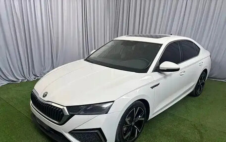 Skoda Octavia IV, 2022 год, 2 800 000 рублей, 1 фотография