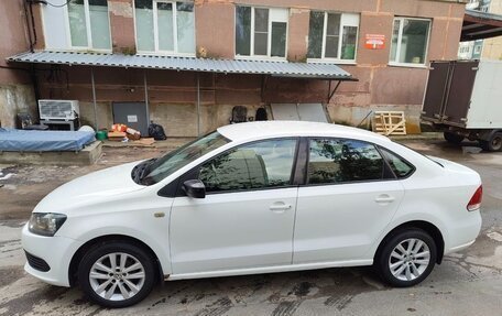 Volkswagen Polo VI (EU Market), 2013 год, 490 000 рублей, 2 фотография