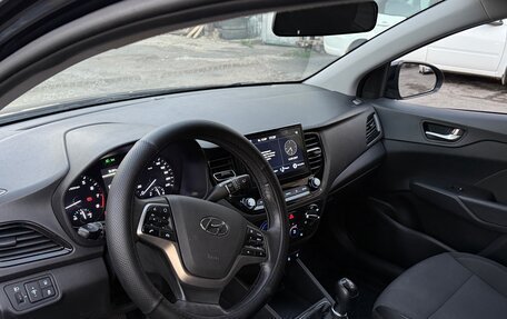 Hyundai Solaris II рестайлинг, 2021 год, 1 530 000 рублей, 4 фотография