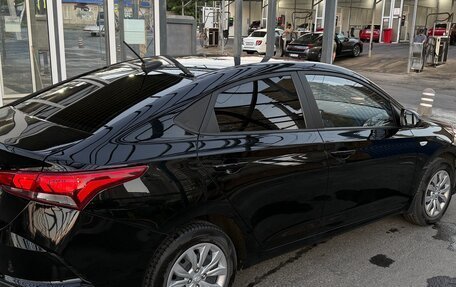 Hyundai Solaris II рестайлинг, 2021 год, 1 530 000 рублей, 11 фотография