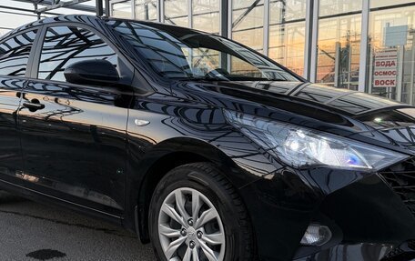 Hyundai Solaris II рестайлинг, 2021 год, 1 530 000 рублей, 10 фотография