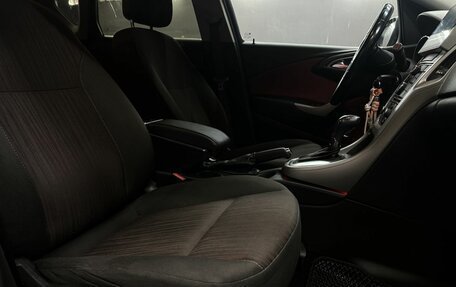 Opel Astra J, 2011 год, 599 999 рублей, 10 фотография