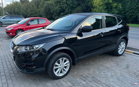 Nissan Qashqai, 2020 год, 1 990 000 рублей, 2 фотография