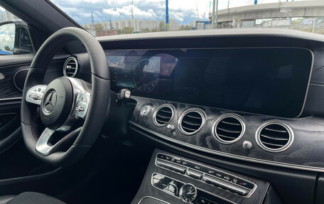 Mercedes-Benz E-Класс, 2019 год, 3 245 000 рублей, 9 фотография