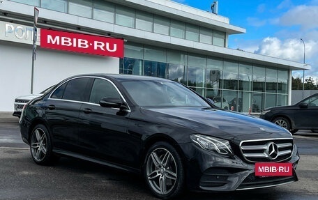 Mercedes-Benz E-Класс, 2019 год, 3 245 000 рублей, 3 фотография