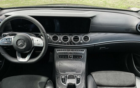 Mercedes-Benz E-Класс, 2019 год, 3 245 000 рублей, 12 фотография
