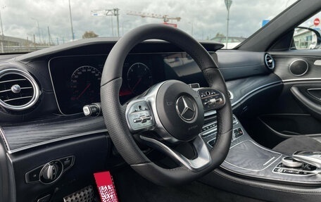 Mercedes-Benz E-Класс, 2019 год, 3 245 000 рублей, 13 фотография