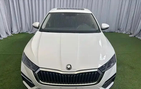 Skoda Octavia IV, 2022 год, 2 800 000 рублей, 3 фотография