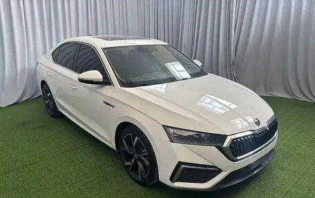 Skoda Octavia IV, 2022 год, 2 800 000 рублей, 2 фотография