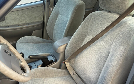 KIA Magentis I, 2005 год, 290 000 рублей, 10 фотография