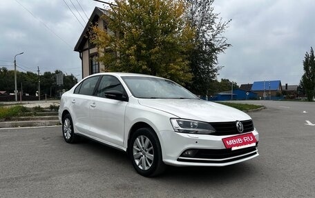Volkswagen Jetta VI, 2015 год, 650 000 рублей, 2 фотография
