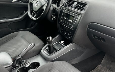 Volkswagen Jetta VI, 2015 год, 650 000 рублей, 12 фотография