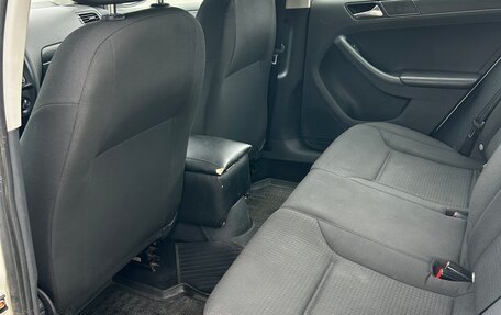 Volkswagen Jetta VI, 2015 год, 650 000 рублей, 14 фотография