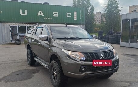 Mitsubishi L200 IV рестайлинг, 2016 год, 2 050 000 рублей, 9 фотография