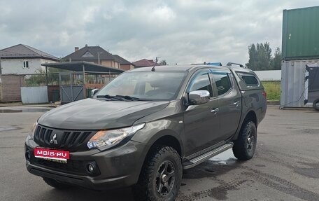 Mitsubishi L200 IV рестайлинг, 2016 год, 2 050 000 рублей, 1 фотография