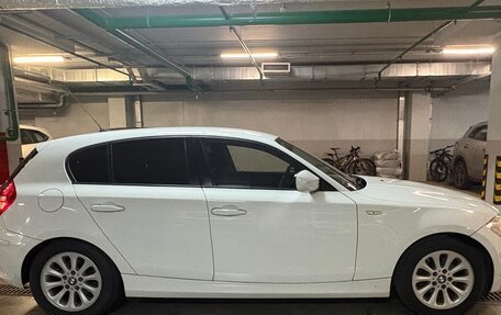 BMW 1 серия, 2010 год, 749 000 рублей, 3 фотография