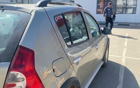 Renault Sandero I, 2014 год, 710 000 рублей, 2 фотография