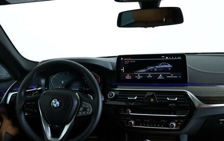 BMW 5 серия, 2020 год, 6 100 000 рублей, 13 фотография