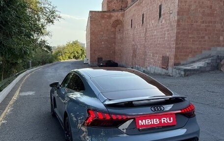 Audi e-tron GT, 2023 год, 9 200 000 рублей, 4 фотография