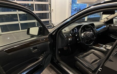 Mercedes-Benz E-Класс, 2014 год, 2 360 000 рублей, 21 фотография