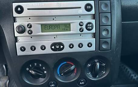 Ford Fiesta, 2005 год, 240 000 рублей, 11 фотография