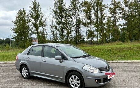 Nissan Tiida, 2010 год, 855 000 рублей, 2 фотография