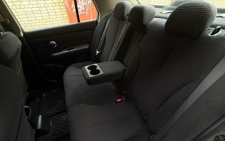 Nissan Tiida, 2010 год, 855 000 рублей, 23 фотография