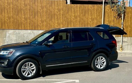 Ford Explorer VI, 2017 год, 2 399 999 рублей, 9 фотография