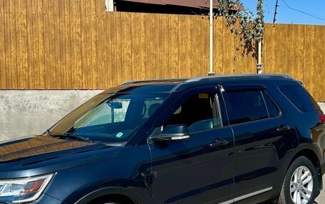 Ford Explorer VI, 2017 год, 2 399 999 рублей, 2 фотография