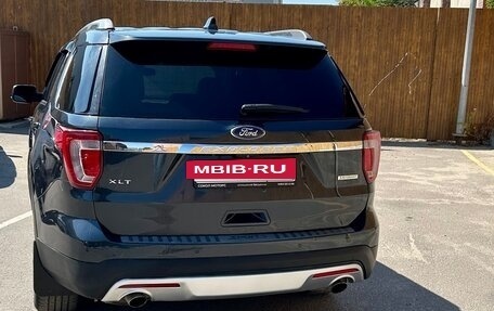 Ford Explorer VI, 2017 год, 2 399 999 рублей, 3 фотография