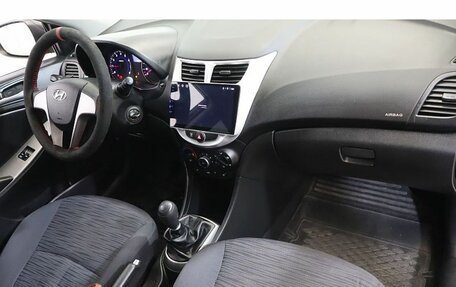 Hyundai Solaris II рестайлинг, 2016 год, 879 000 рублей, 5 фотография