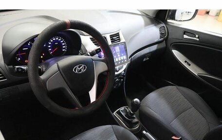 Hyundai Solaris II рестайлинг, 2016 год, 879 000 рублей, 6 фотография