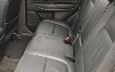 Mitsubishi Outlander III рестайлинг 3, 2013 год, 1 490 000 рублей, 19 фотография
