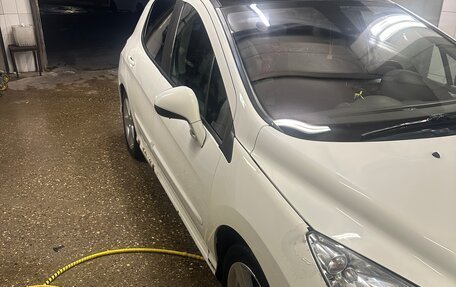Peugeot 308 II, 2010 год, 250 000 рублей, 2 фотография