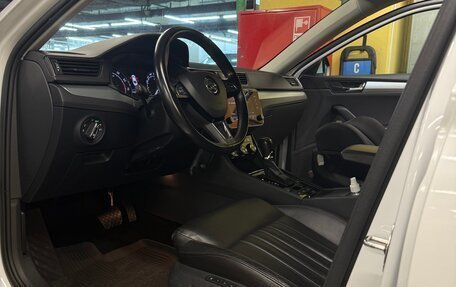 Skoda Superb III рестайлинг, 2018 год, 2 200 000 рублей, 8 фотография