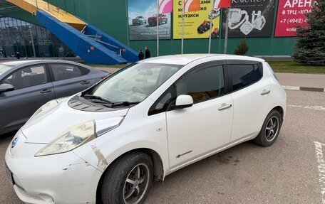 Nissan Leaf I, 2013 год, 650 000 рублей, 2 фотография
