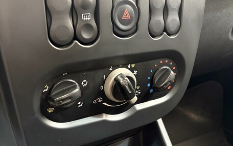 Renault Logan I, 2011 год, 333 000 рублей, 18 фотография