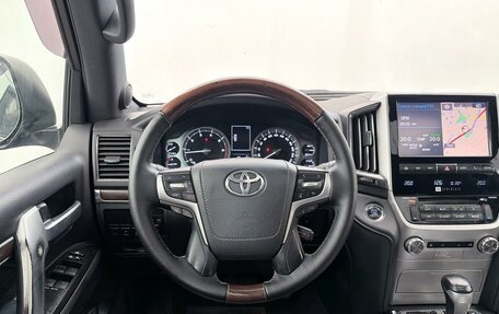 Toyota Land Cruiser 200, 2016 год, 5 115 000 рублей, 13 фотография