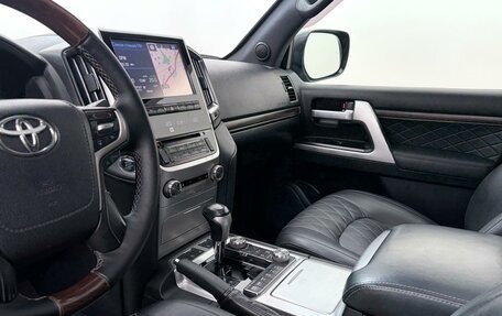 Toyota Land Cruiser 200, 2016 год, 5 115 000 рублей, 10 фотография