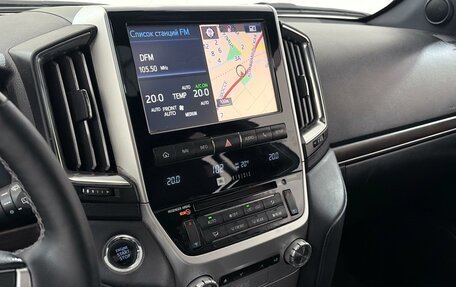 Toyota Land Cruiser 200, 2016 год, 5 115 000 рублей, 21 фотография