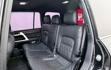 Toyota Land Cruiser 200, 2016 год, 5 115 000 рублей, 30 фотография