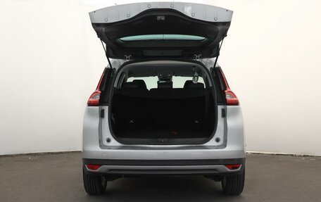 Renault Scenic IV, 2018 год, 1 560 000 рублей, 17 фотография