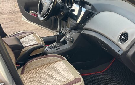 Chevrolet Cruze II, 2011 год, 600 000 рублей, 8 фотография