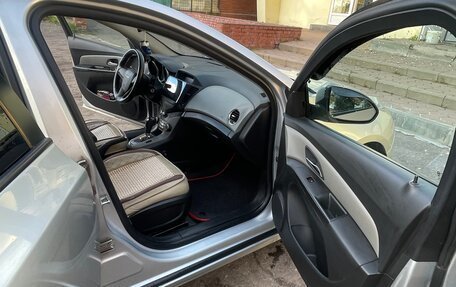 Chevrolet Cruze II, 2011 год, 600 000 рублей, 9 фотография