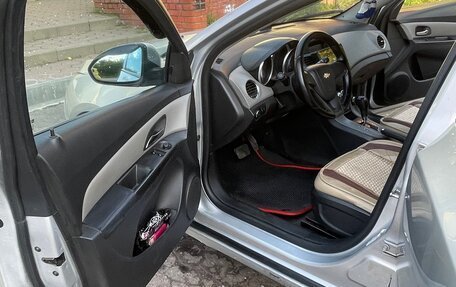 Chevrolet Cruze II, 2011 год, 600 000 рублей, 3 фотография