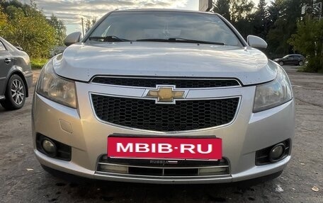 Chevrolet Cruze II, 2011 год, 600 000 рублей, 10 фотография