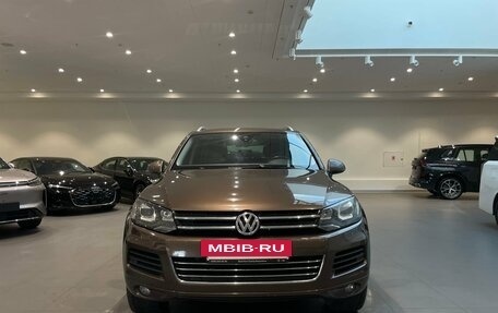 Volkswagen Touareg III, 2014 год, 2 149 000 рублей, 2 фотография