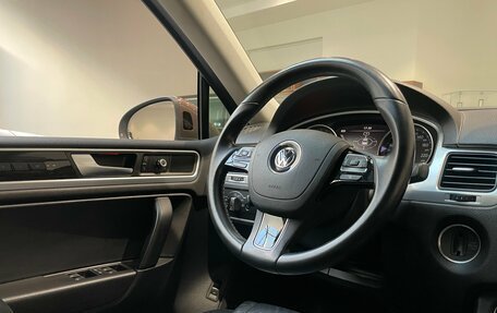 Volkswagen Touareg III, 2014 год, 2 149 000 рублей, 16 фотография
