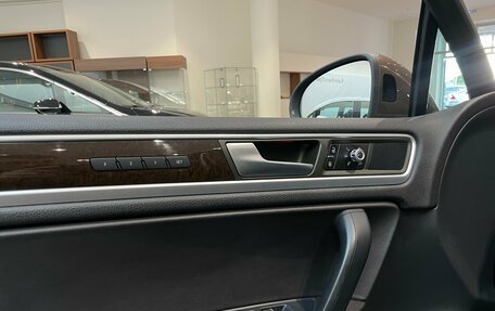 Volkswagen Touareg III, 2014 год, 2 149 000 рублей, 24 фотография