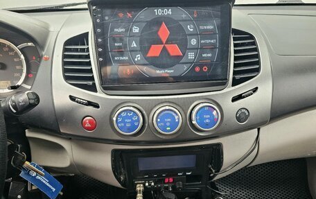 Mitsubishi L200 IV рестайлинг, 2010 год, 1 149 000 рублей, 17 фотография